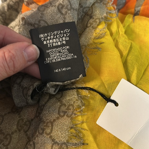 Gucci // Y2K Vintage Monogram Red Tiger shawl/ scarf - Picture 10 of 14